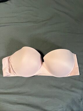 VS strapless bra